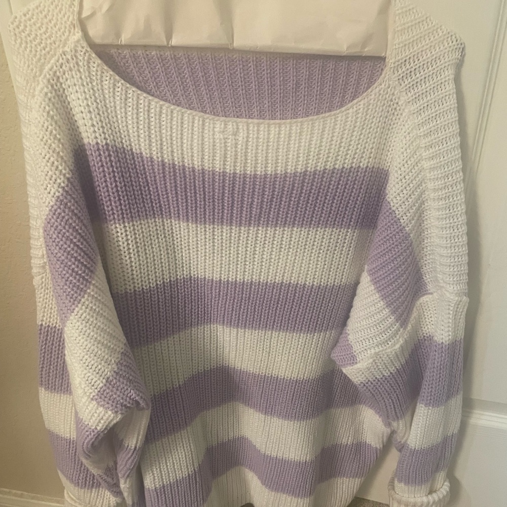 Brand new never worn Purple and white sweater